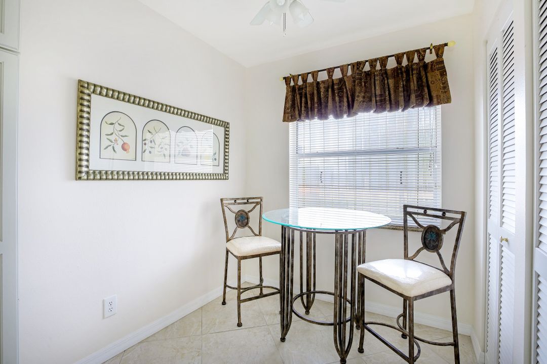 6528 Huntington Lakes Cir #203, Naples, FL 34119