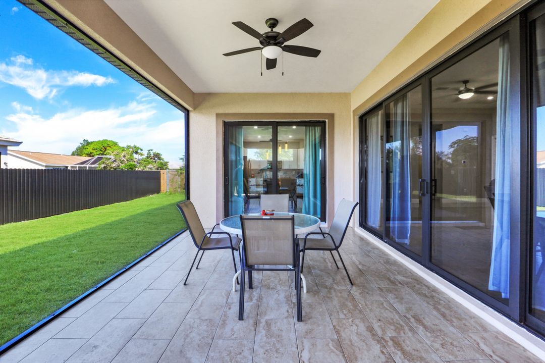 25 Crestwood Cir S, Lehigh Acres, FL 33936