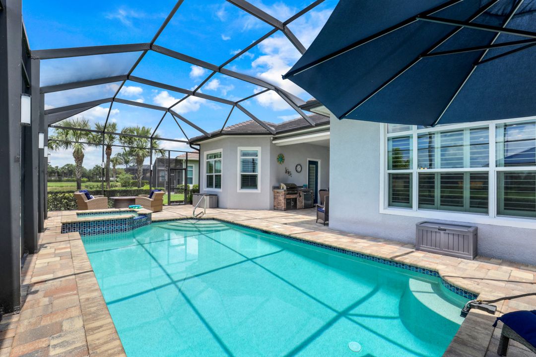 13853 Woodhaven Cir, Fort Myers, FL 33905