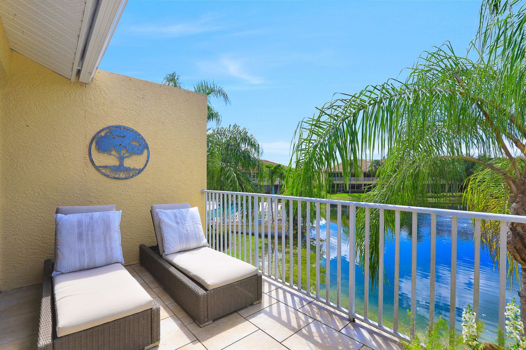 2120 Cay Lagoon Dr #223, Naples, FL 34109
