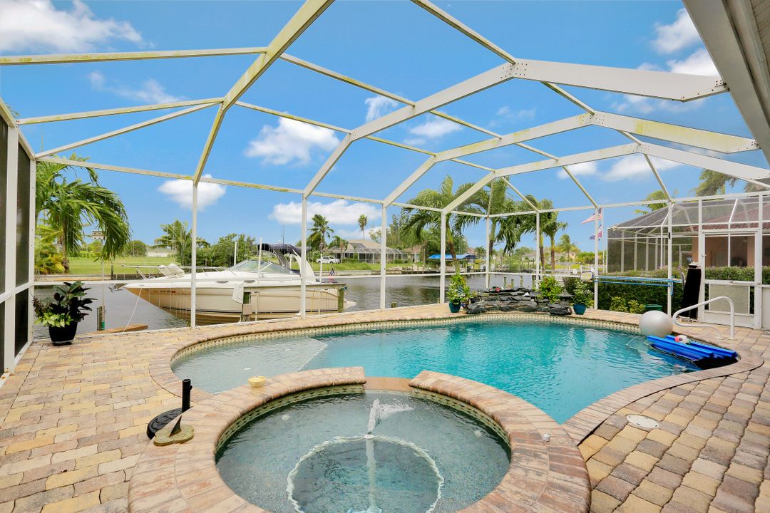 2718 NW 42nd Pl, Cape Coral, FL 33993