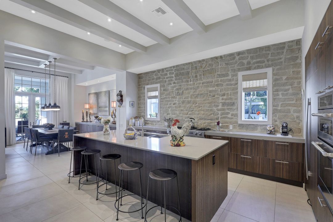 3255 Tavolara Ln, Naples, FL 34114