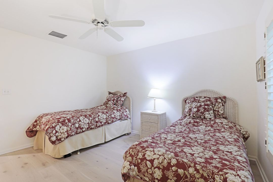 5895 Chanteclair Dr #122, Naples, FL 34108