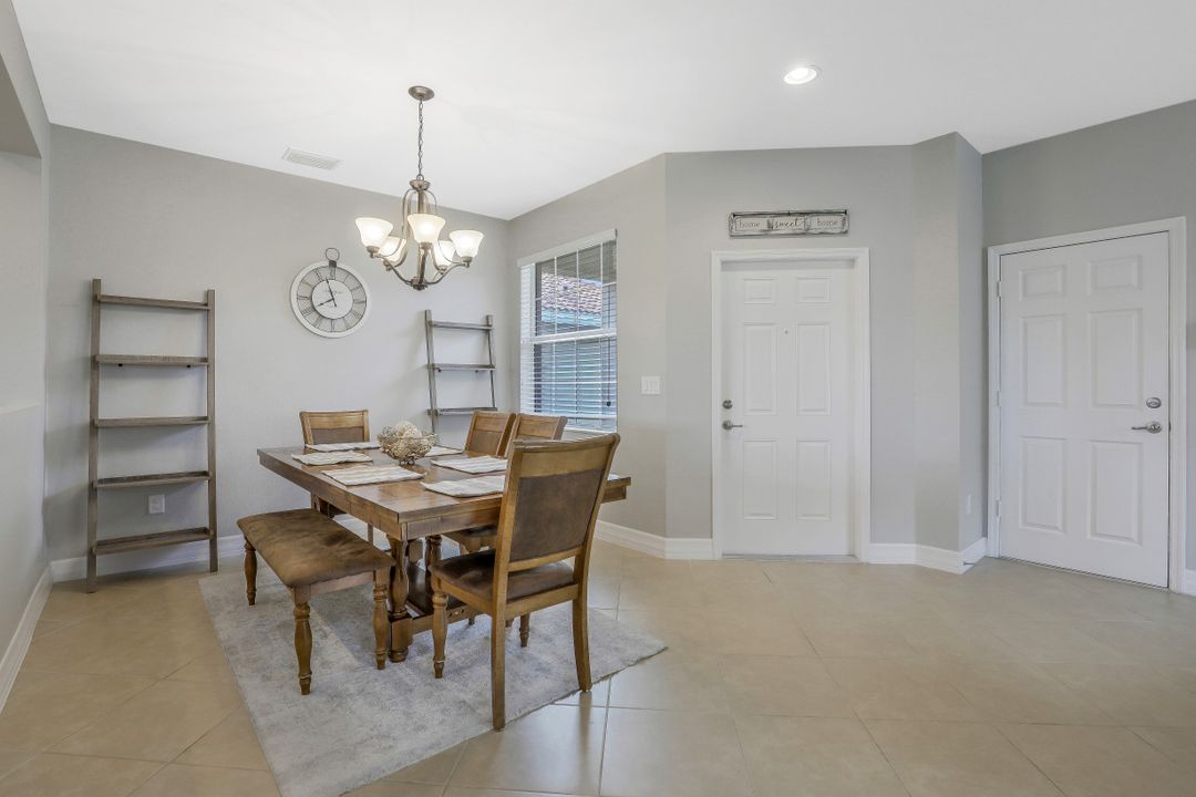 10313 Crepe Jasmine Ln, Fort Myers, FL 33913