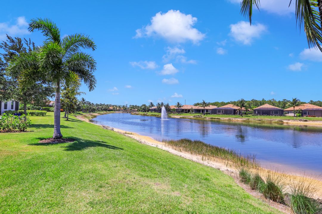 9124 Isla Bella Cir, Bonita Springs, FL 34135