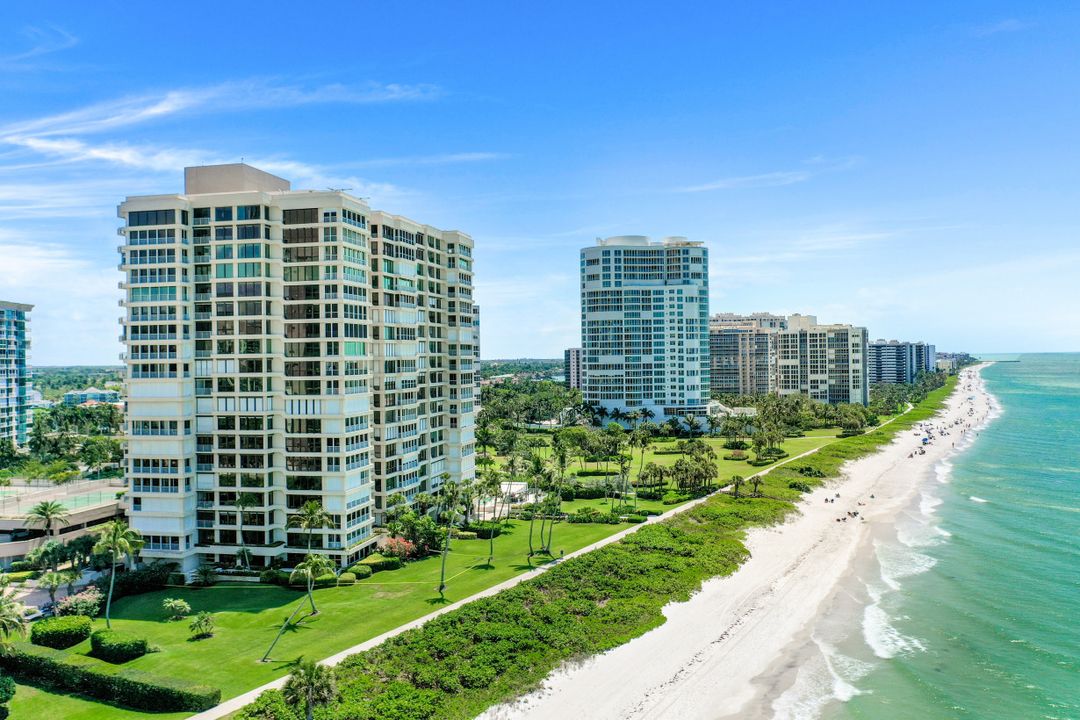 4301 Gulf Shore Blvd N #1700, Naples, FL 34103