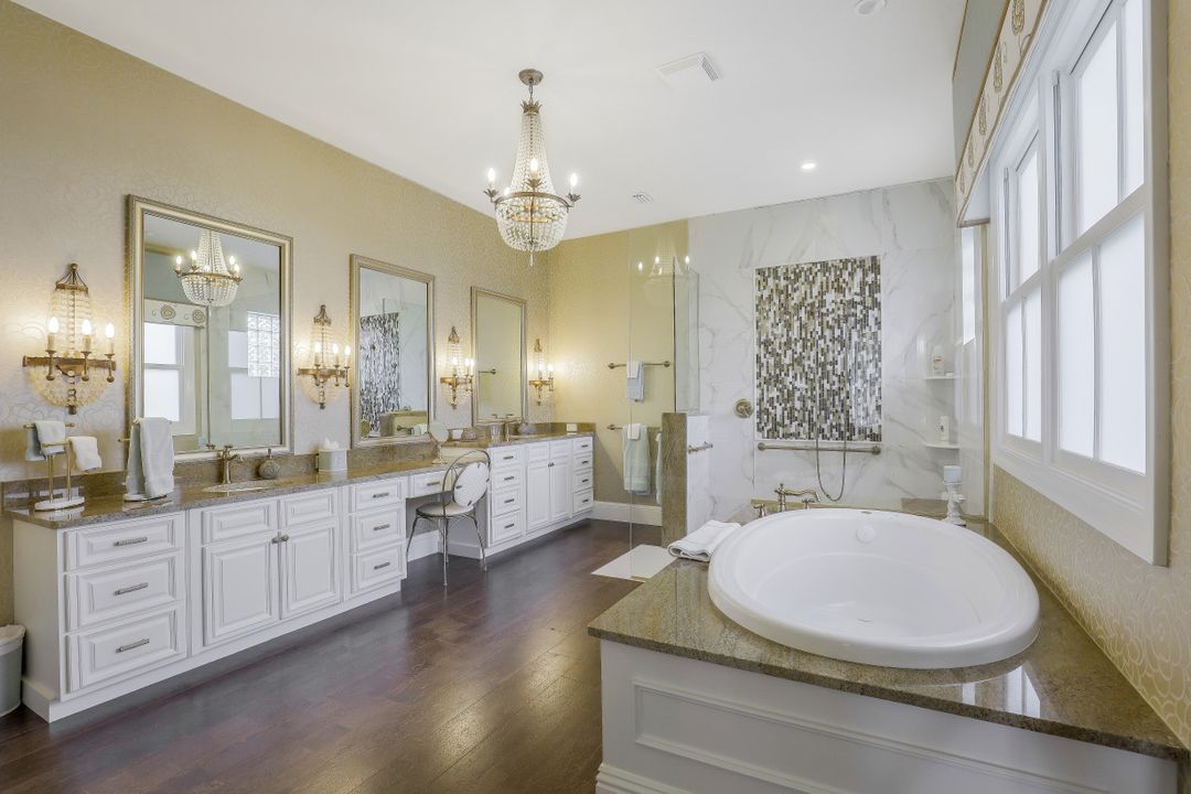 16671 Pistoia Way, Naples, FL 34110