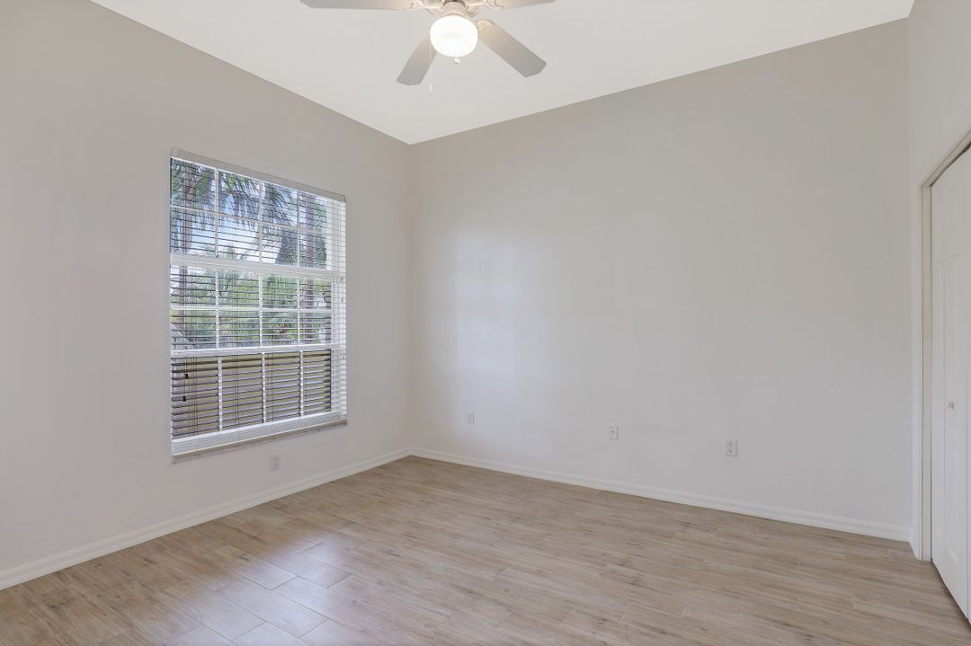 4235 SE 20th Pl #B305, Cape Coral, FL 33904