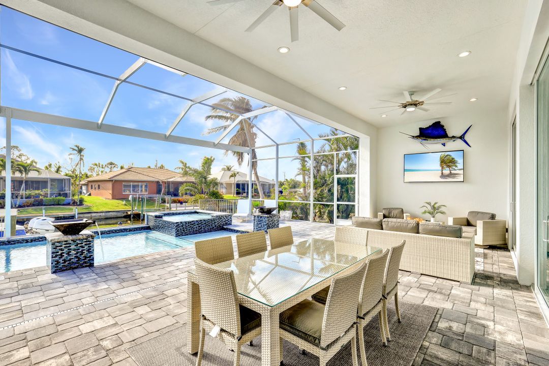 2612 Surfside Blvd, Cape Coral, FL 33914