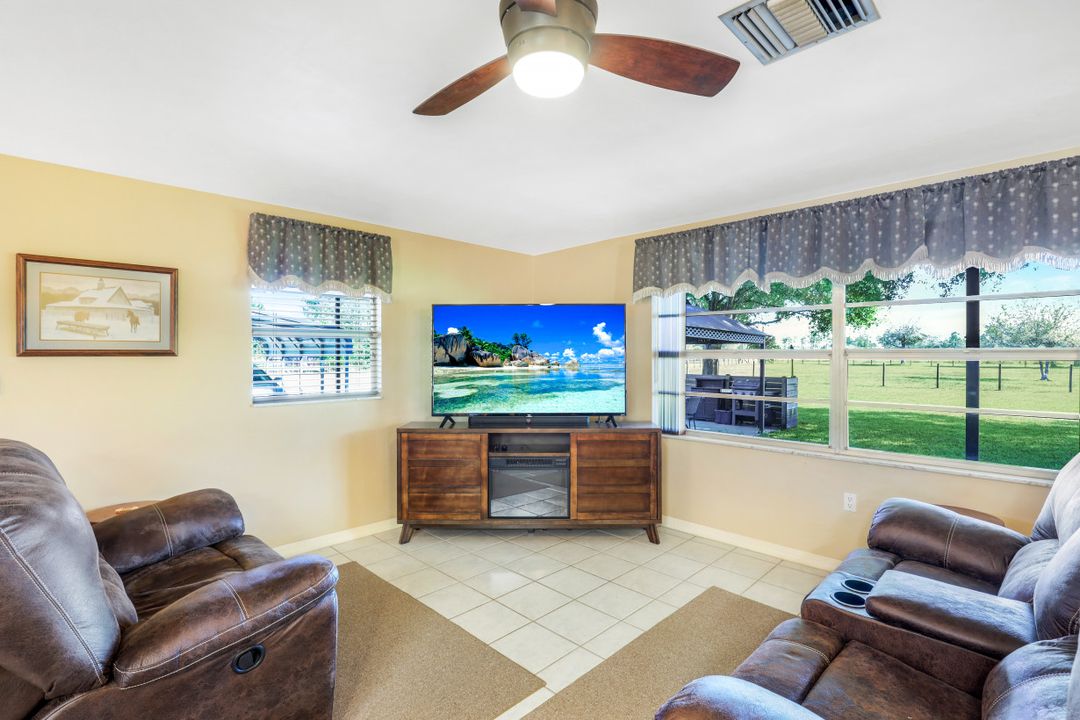 6440 Staley Farms Rd, Fort Myers, FL 33905