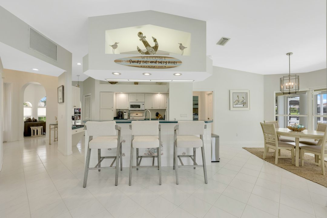 2700 SW 36th Ln, Cape Coral, FL 33914