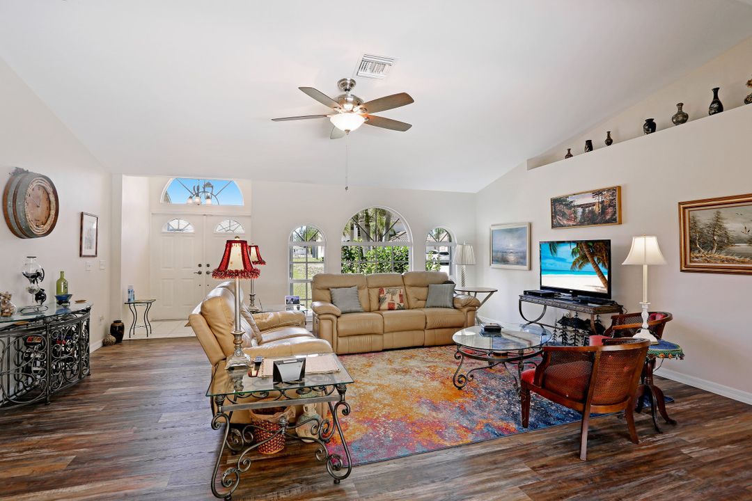 3517 SW 3rd Terrace, Cape Coral, FL 33991