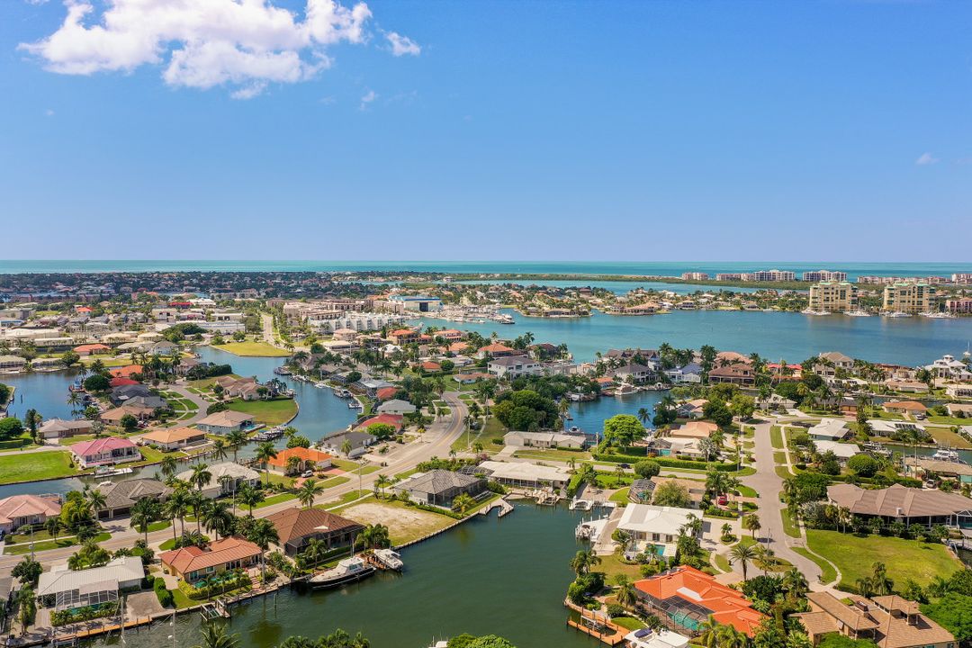 1201 Laurel Ct, Marco Island, FL 34145