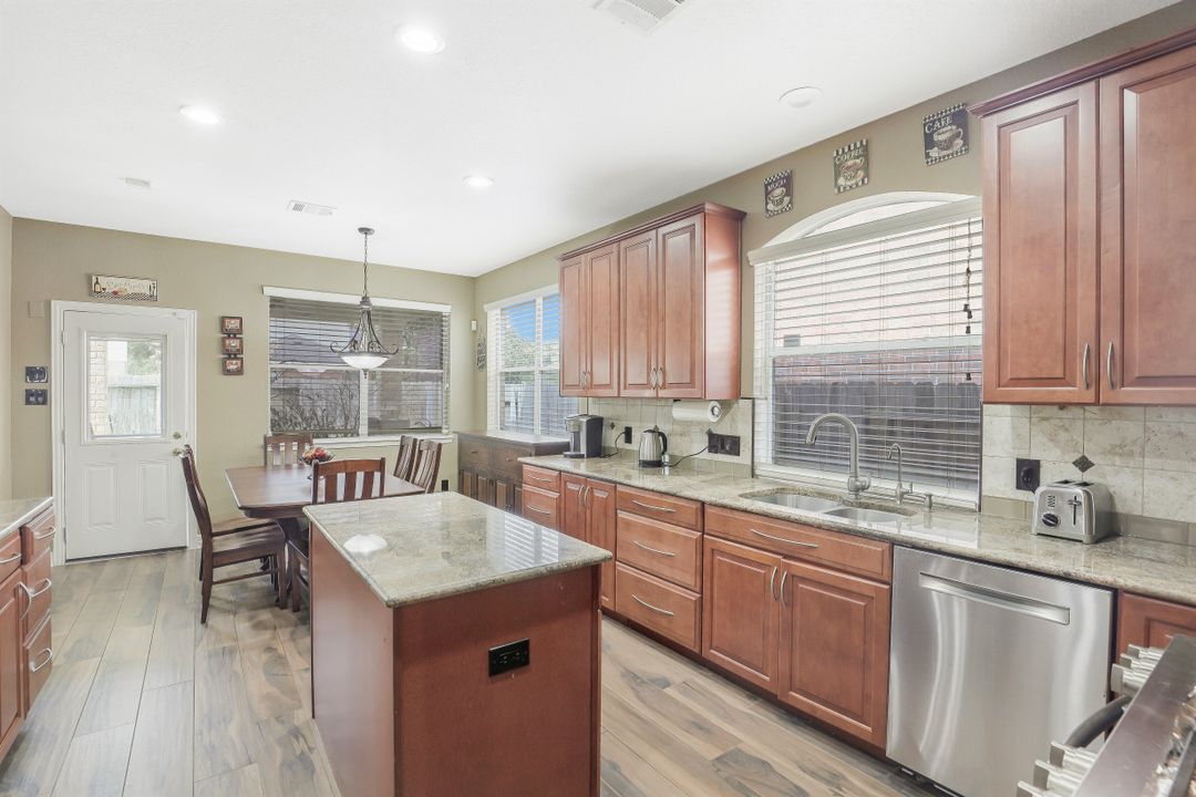 6106 Barkermist Ln, Katy, TX 77450