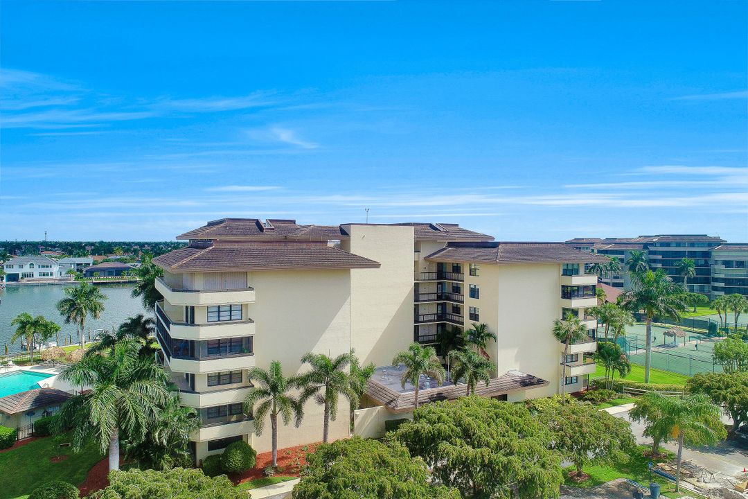 591 Seaview Ct #210, Marco Island, FL 34145
