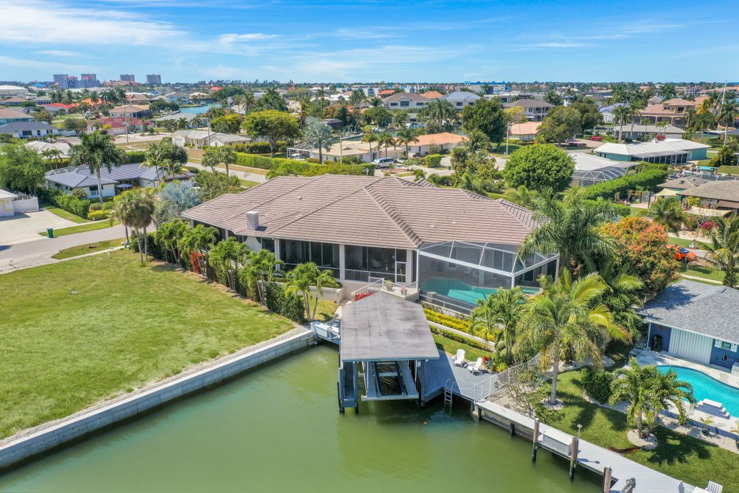 1231 Laurel Ct, Marco Island, FL 34145