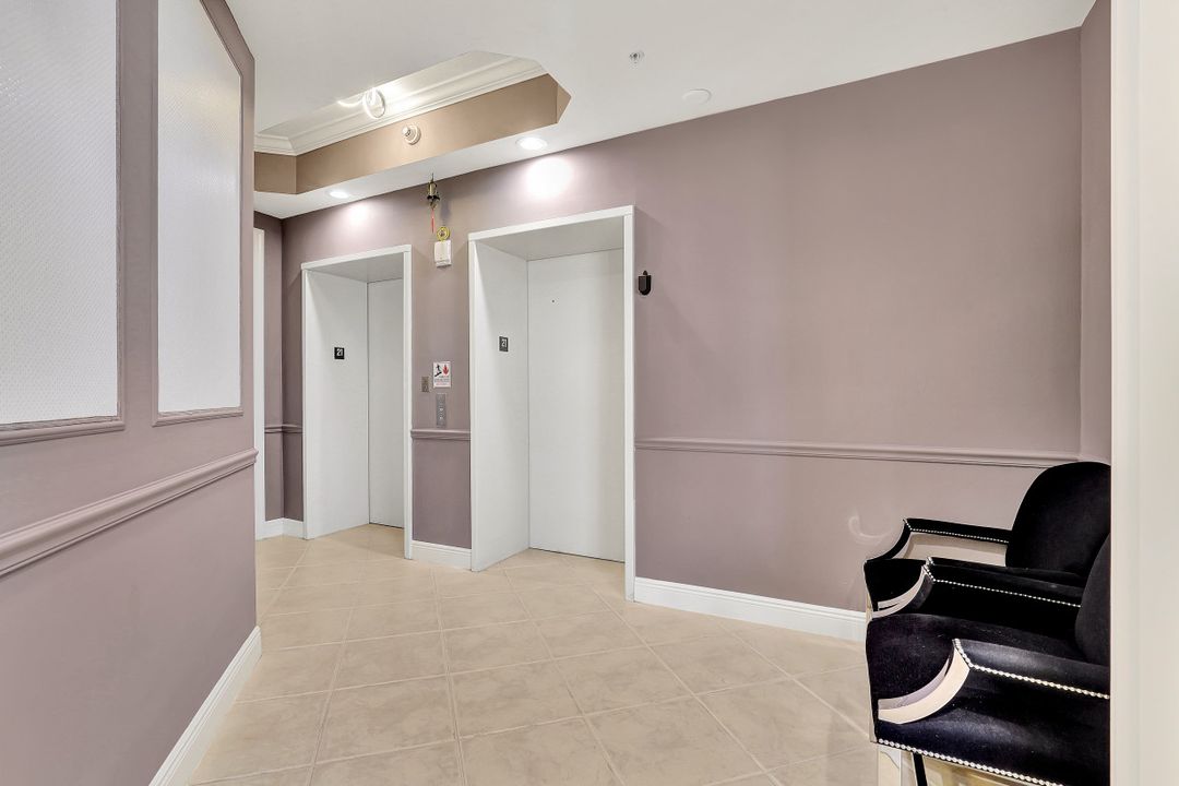 2090 W First St, Fort Myers, FL 33901