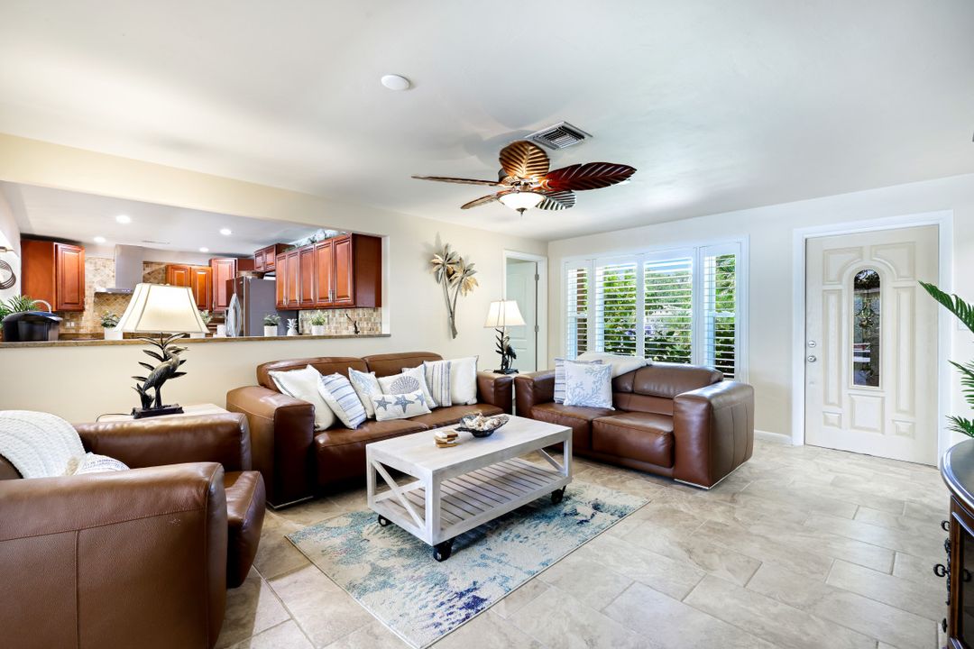 1205 SE 43rd Terrace, Cape Coral, FL 33904