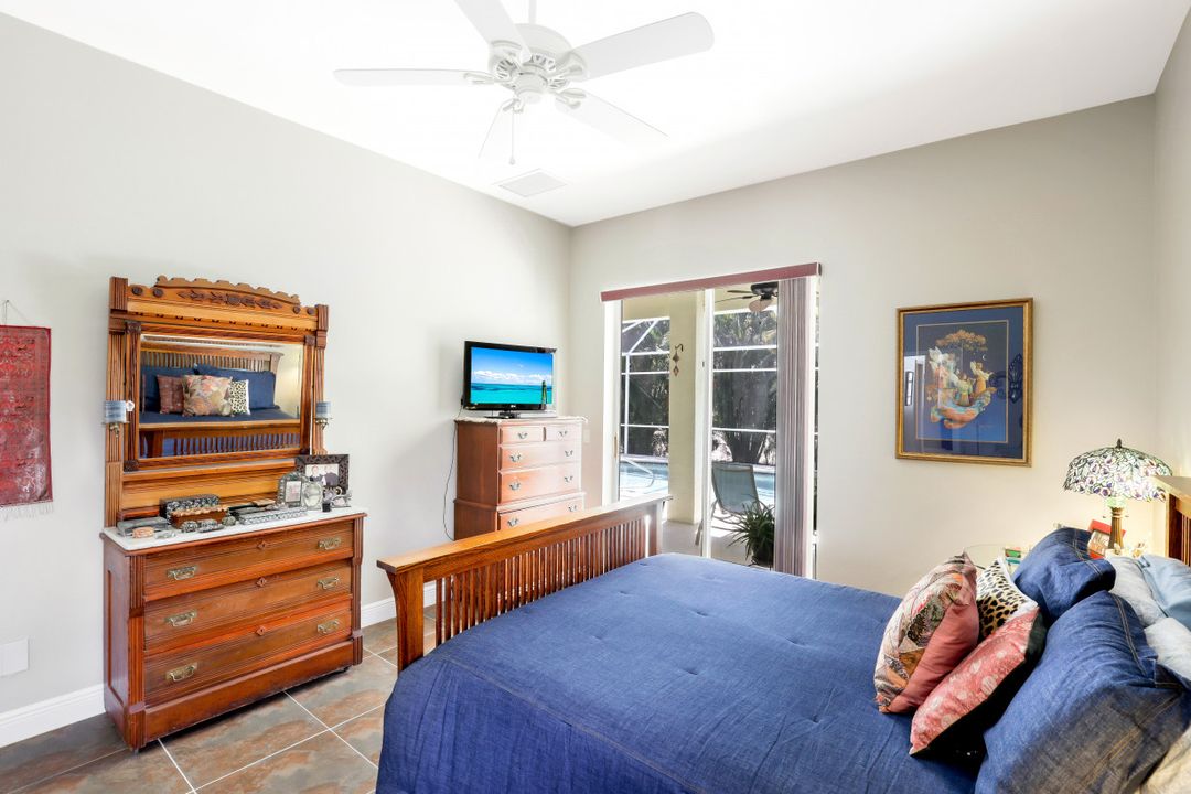 5218 SW 24th Ave, Cape Coral, FL 33914