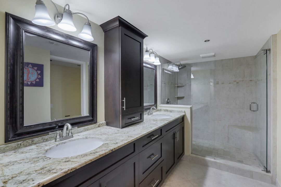 4751 Gulf Shore Blvd N #804, Naples, FL 34103