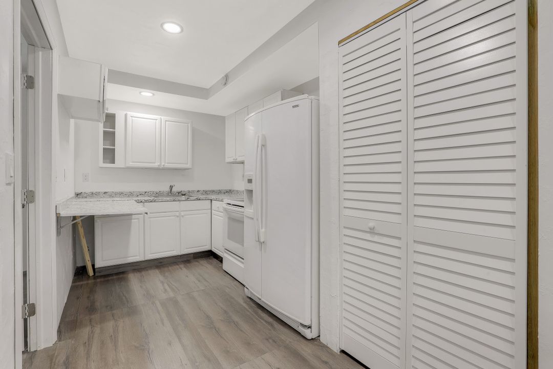 3660 20th Ave SE, Naples, FL 34117