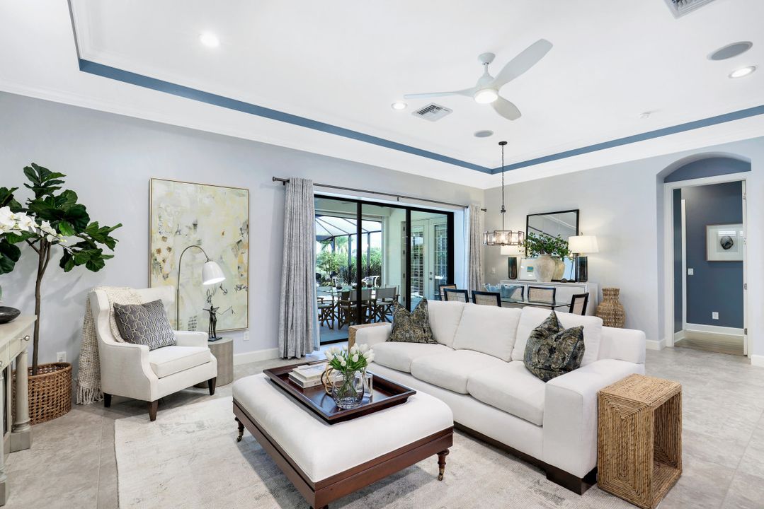 9155 Trivoli Ter, Naples, FL 34119