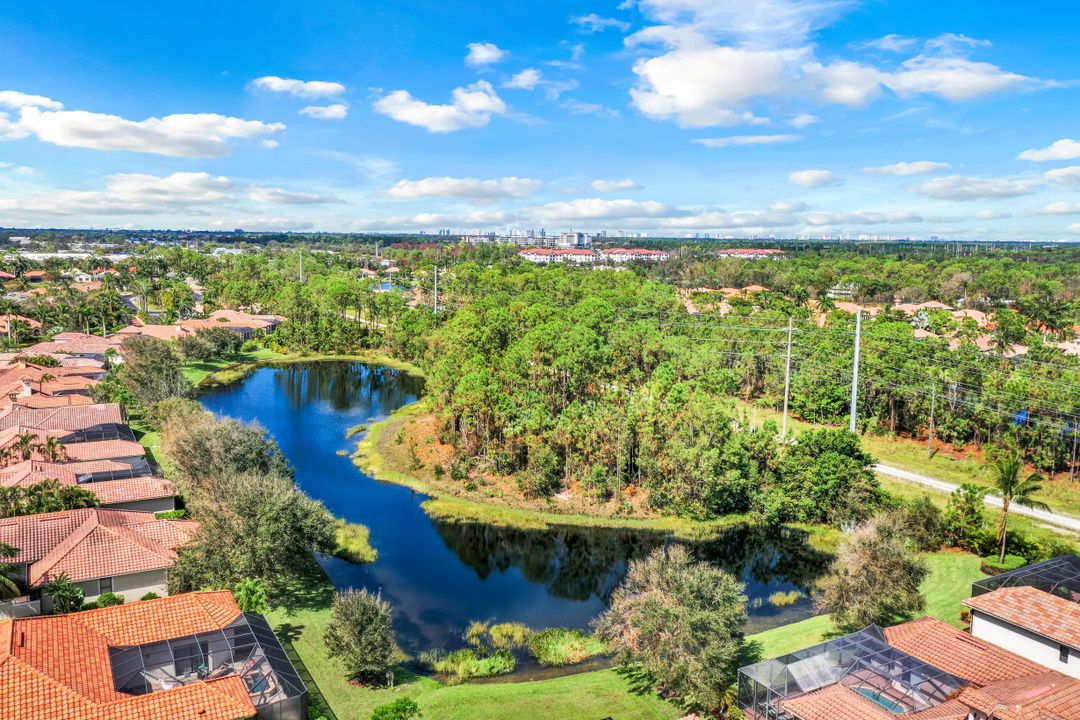 919 Tivoli Ct, Naples, FL 34104