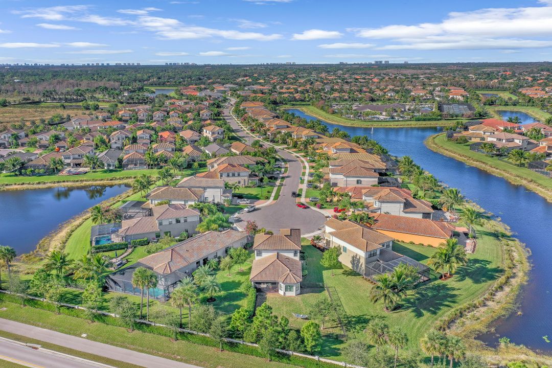 4228 Amelia Wy, Naples, FL 34119