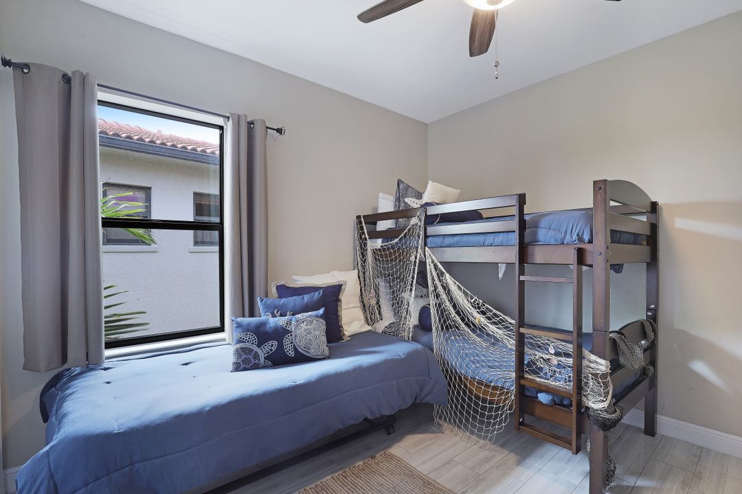 1300 Kendari Terrace, Naples, FL 34113