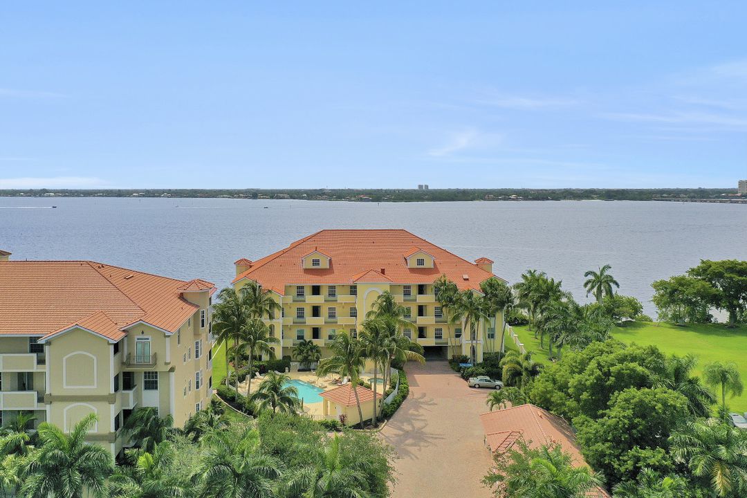 4235 SE 20th Pl #B305, Cape Coral, FL 33904