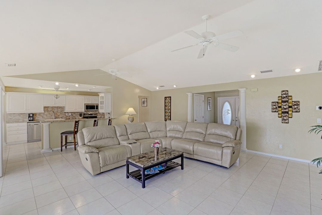 5002 SW 11th Pl, Cape Coral, FL 33914