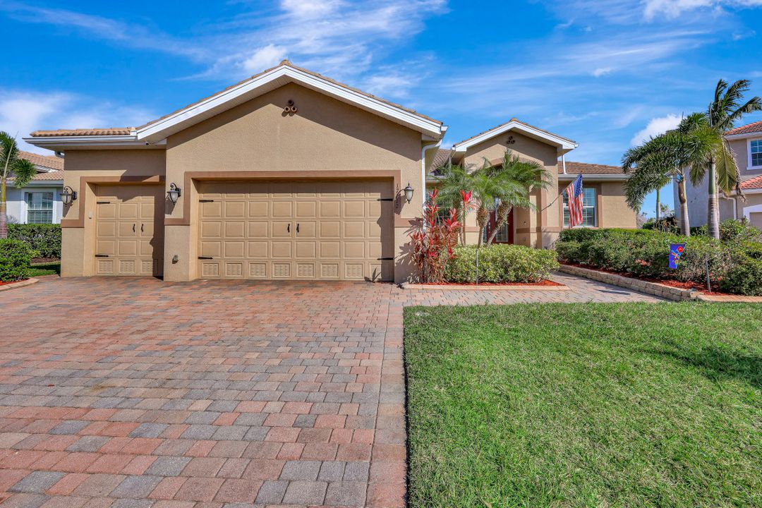 17112 Wrigley Cir, Fort Myers, FL 33908