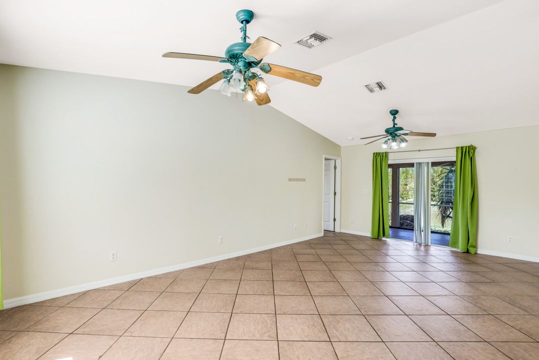 3880 Bennett Ln, Bonita Springs, FL 34134