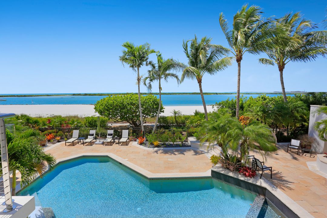 202 S Beach Dr, Marco Island, FL 34145