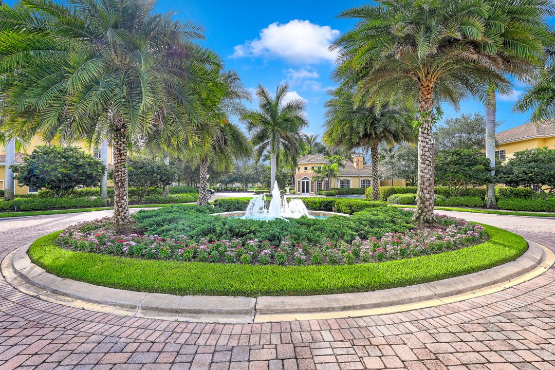 7164 Lemuria Cir #1603, Naples, FL 34109