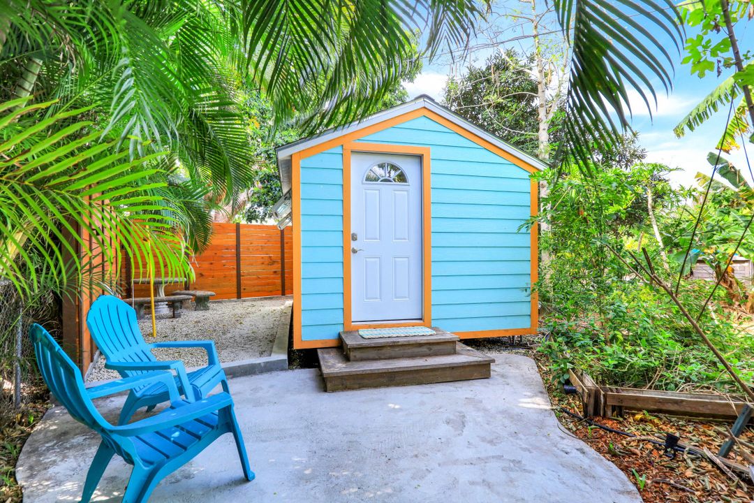 3914 SE 4th Ave, Cape Coral, FL 33904