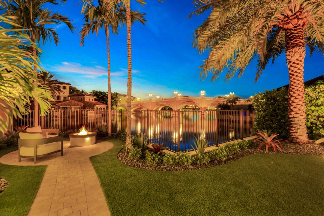 16520 Talis Park Dr, Naples, FL 34110