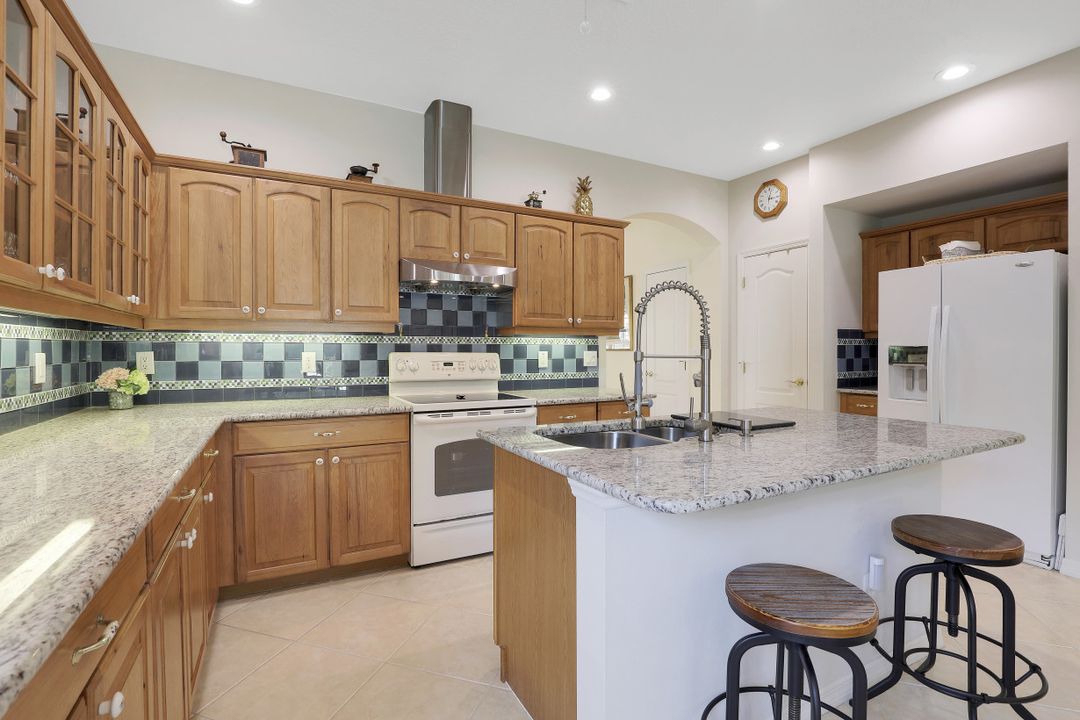 9920 Via San Marco Loop, Fort Myers, FL 33905