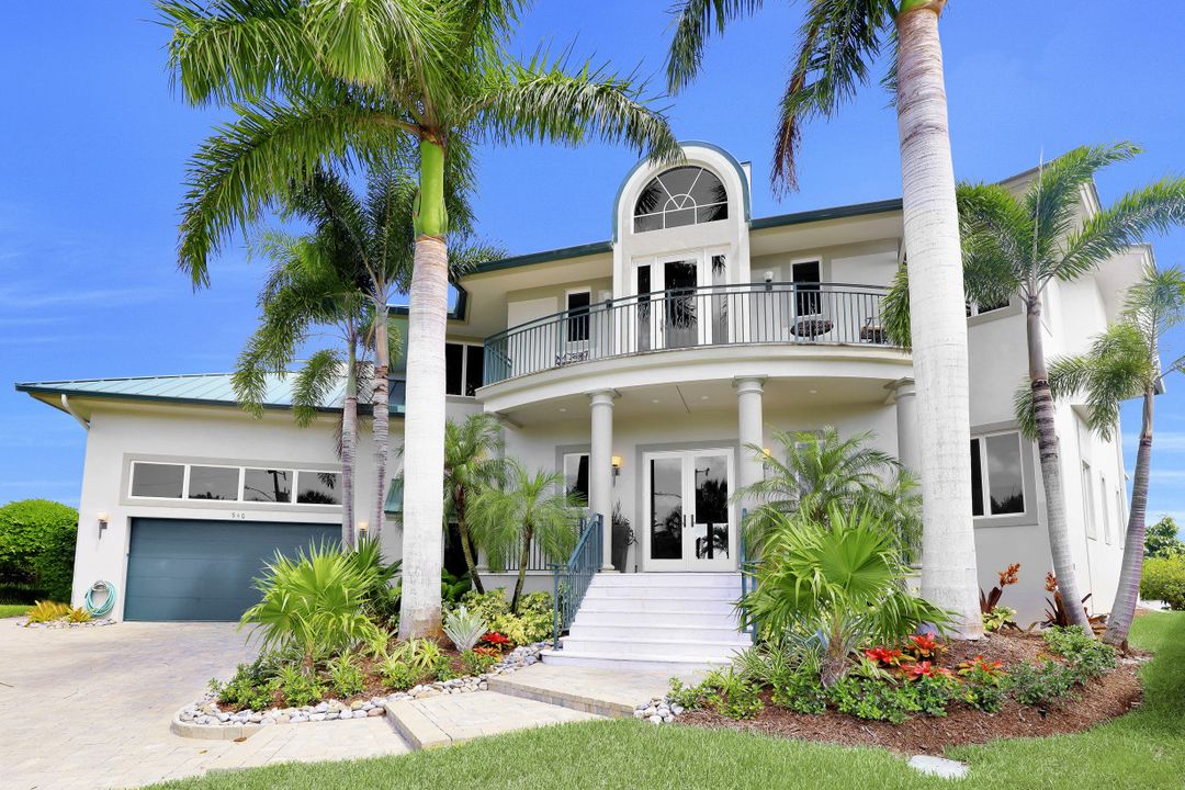 940 Tulip Ct, Marco Island, FL 34145