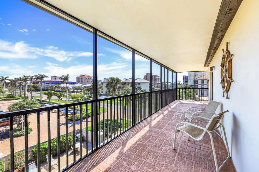 961 Swallow Ave #302, Marco Island, FL 34145