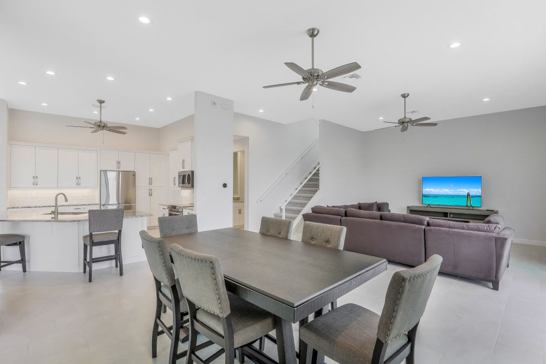 782 Saturn Ct, Marco Island, FL 34145