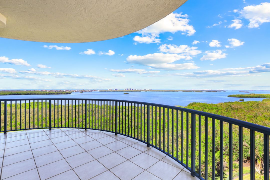 4811 Island Pond Ct #905, Bonita Springs, FL 34134