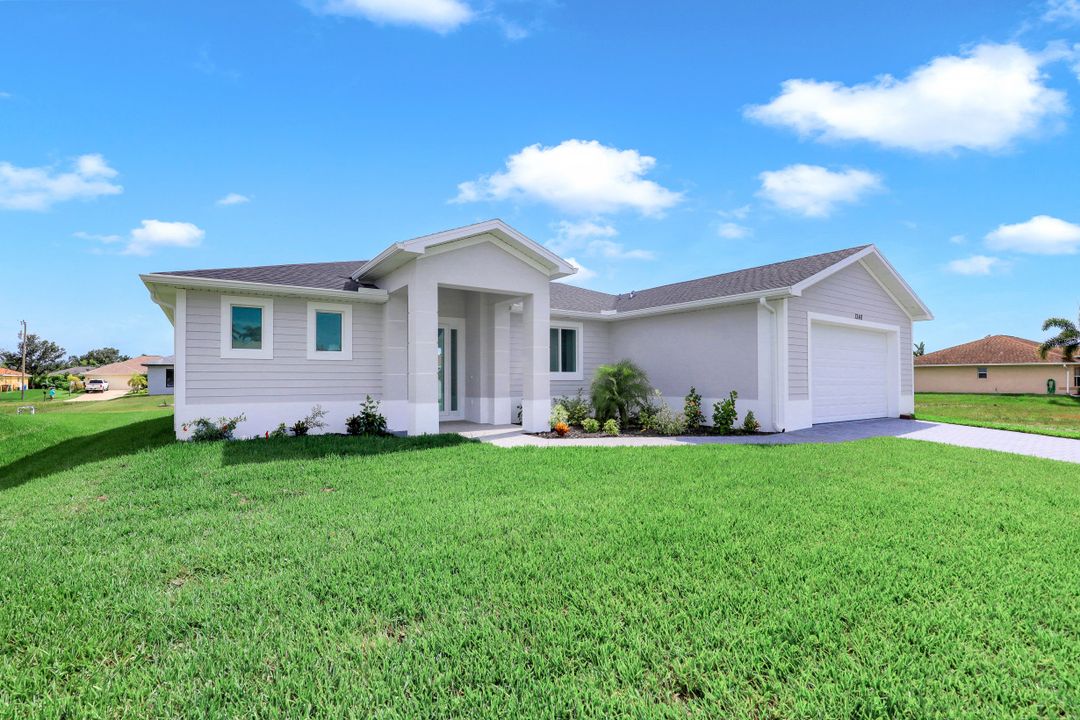 1340 S Gator Cir, Cape Coral, FL 33909
