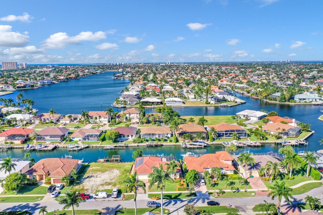 1160 Abbeville Ct, Marco Island, FL 34145