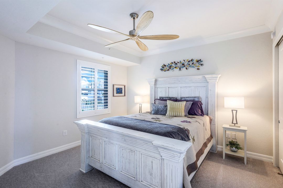 164 Indies Dr East #106, Naples, FL