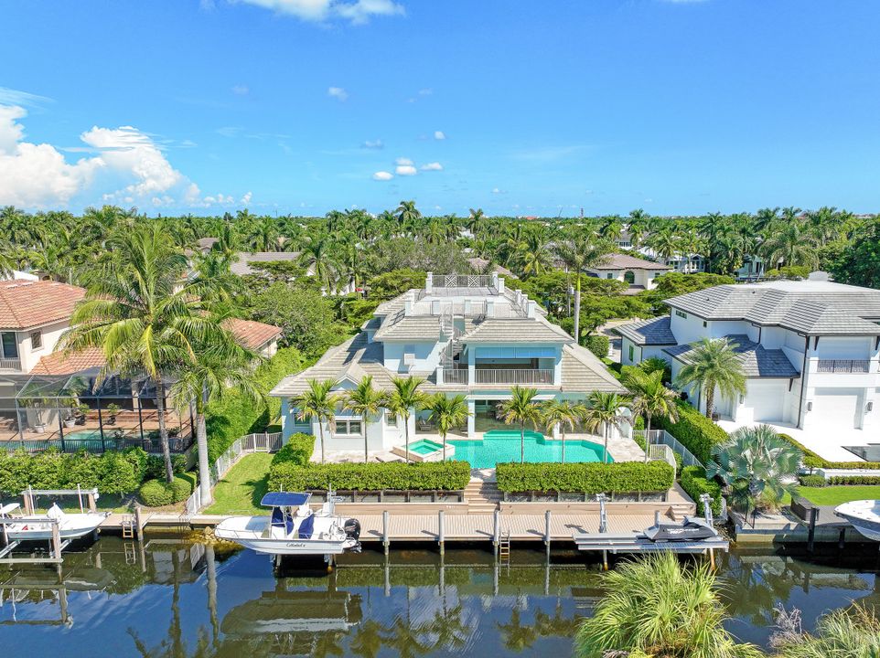 580 15th Ave S, Naples, FL 34102