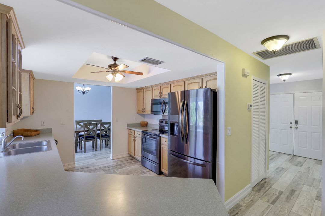 432 Mohawk Pkwy, Cape Coral, FL 33914