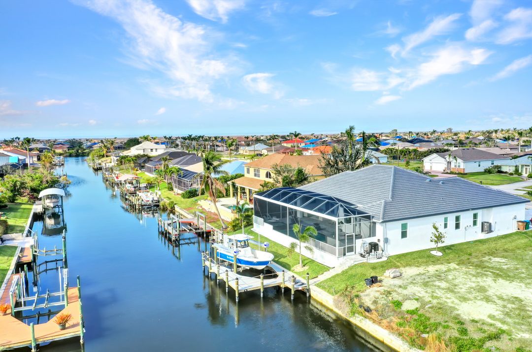 2612 Surfside Blvd, Cape Coral, FL 33914