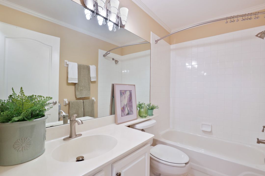 3522 Heron Glen Ct, Bonita Springs, FL 34134