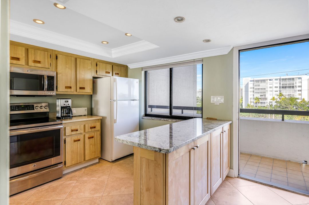 8402 Estero Blvd #302, Fort Myers Beach, FL 33931